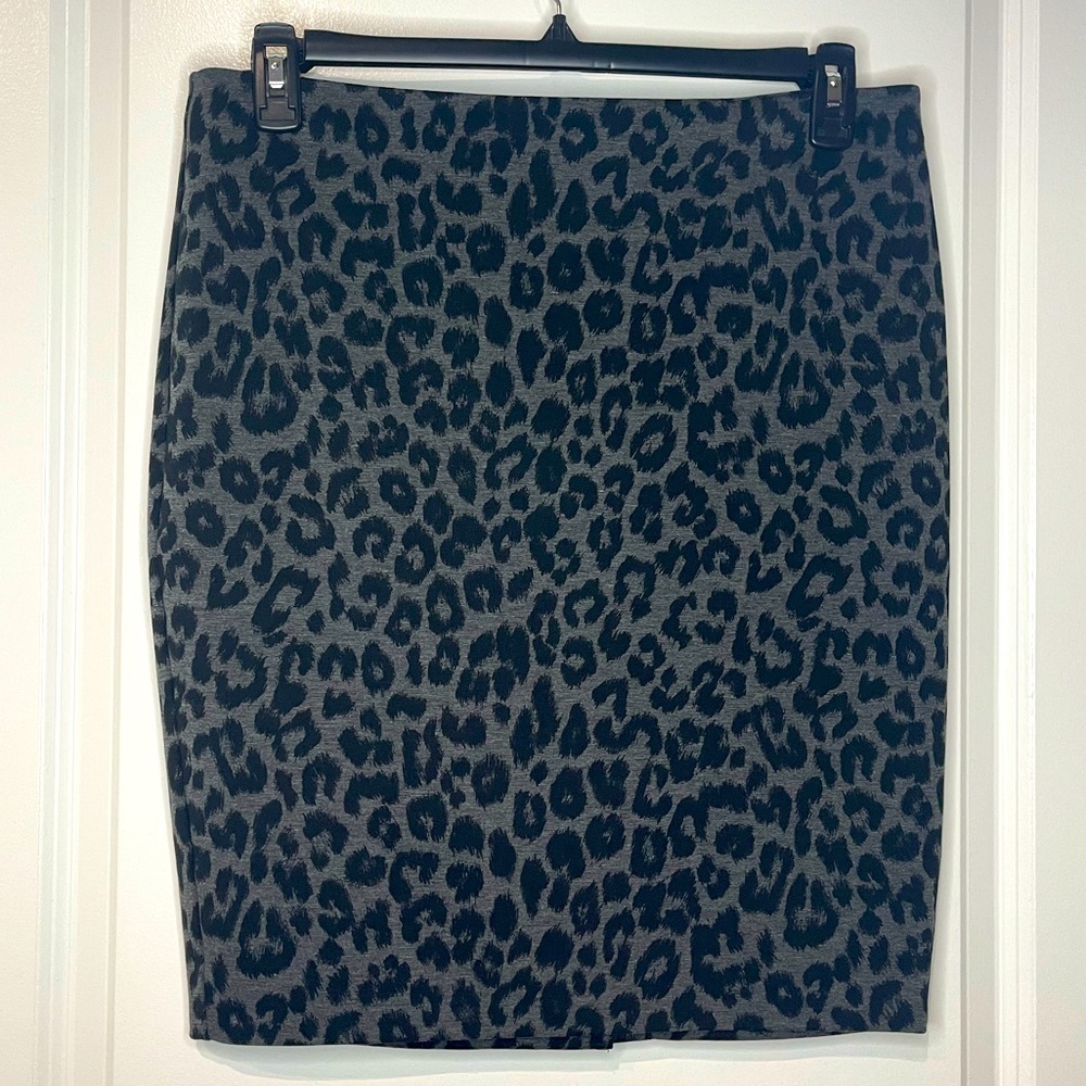 Victoria's Secret Black and Gray Leopard Pencil Skirt
